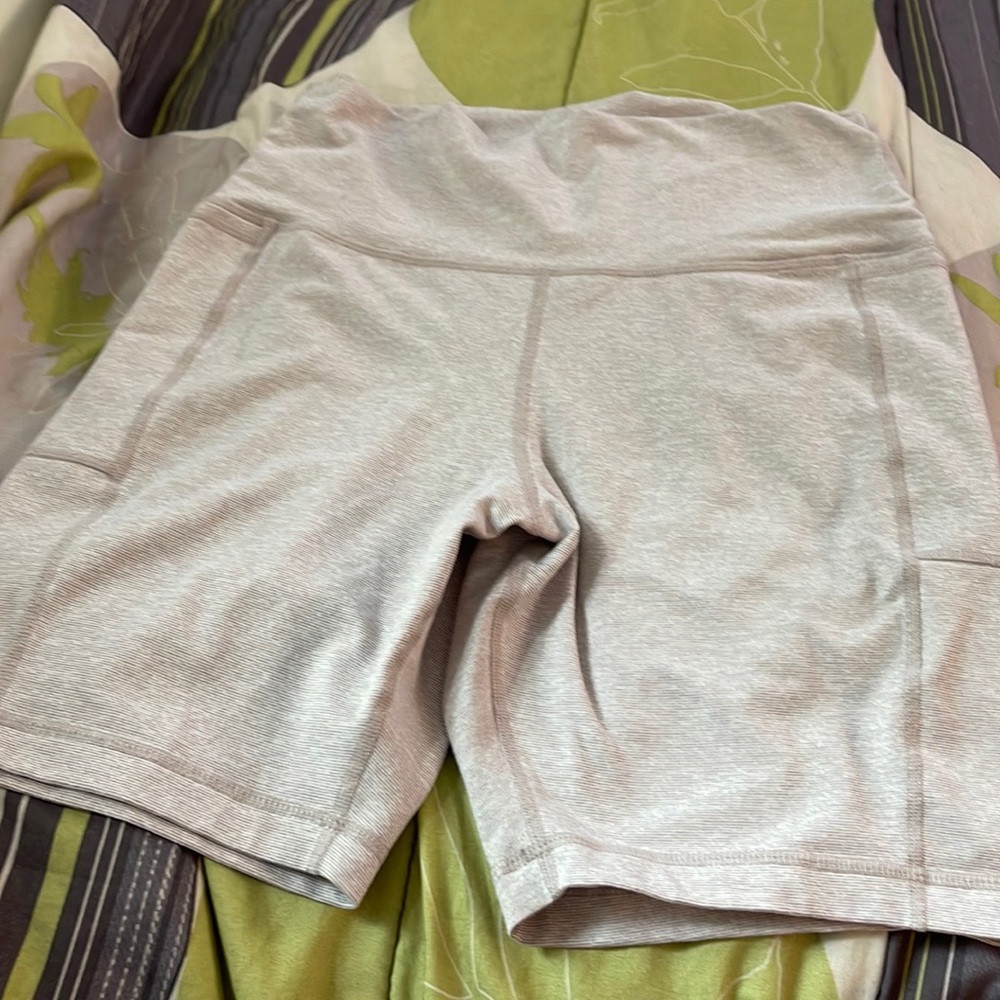 Vuori Biker Shorts